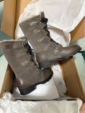 Sorel Women's Emelie Lace Boot Major size 5
